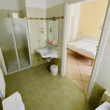 酒店 Ideal 马尔切西内