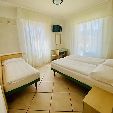 酒店 Ideal 马尔切西内