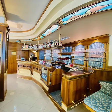 酒店 Ideal 马尔切西内